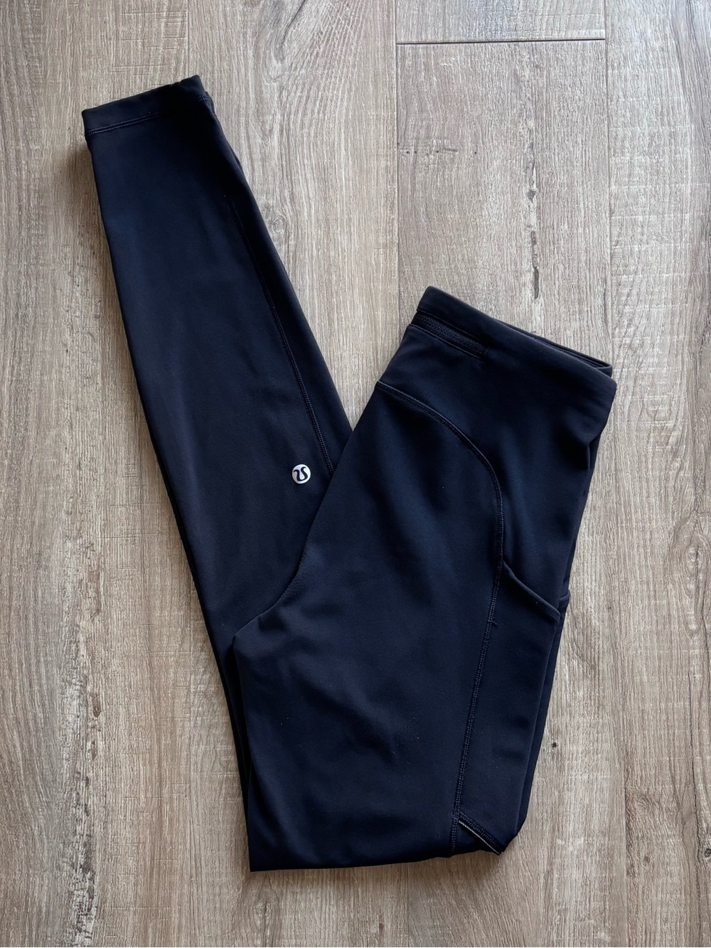 Lululemon Speed Up Legging 28” in Black *Full-On Luxtreme